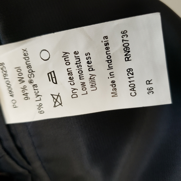 Calvin Klein Navy Blue Wool Slim Fit Two Piece Suit - Picture 9 of 9